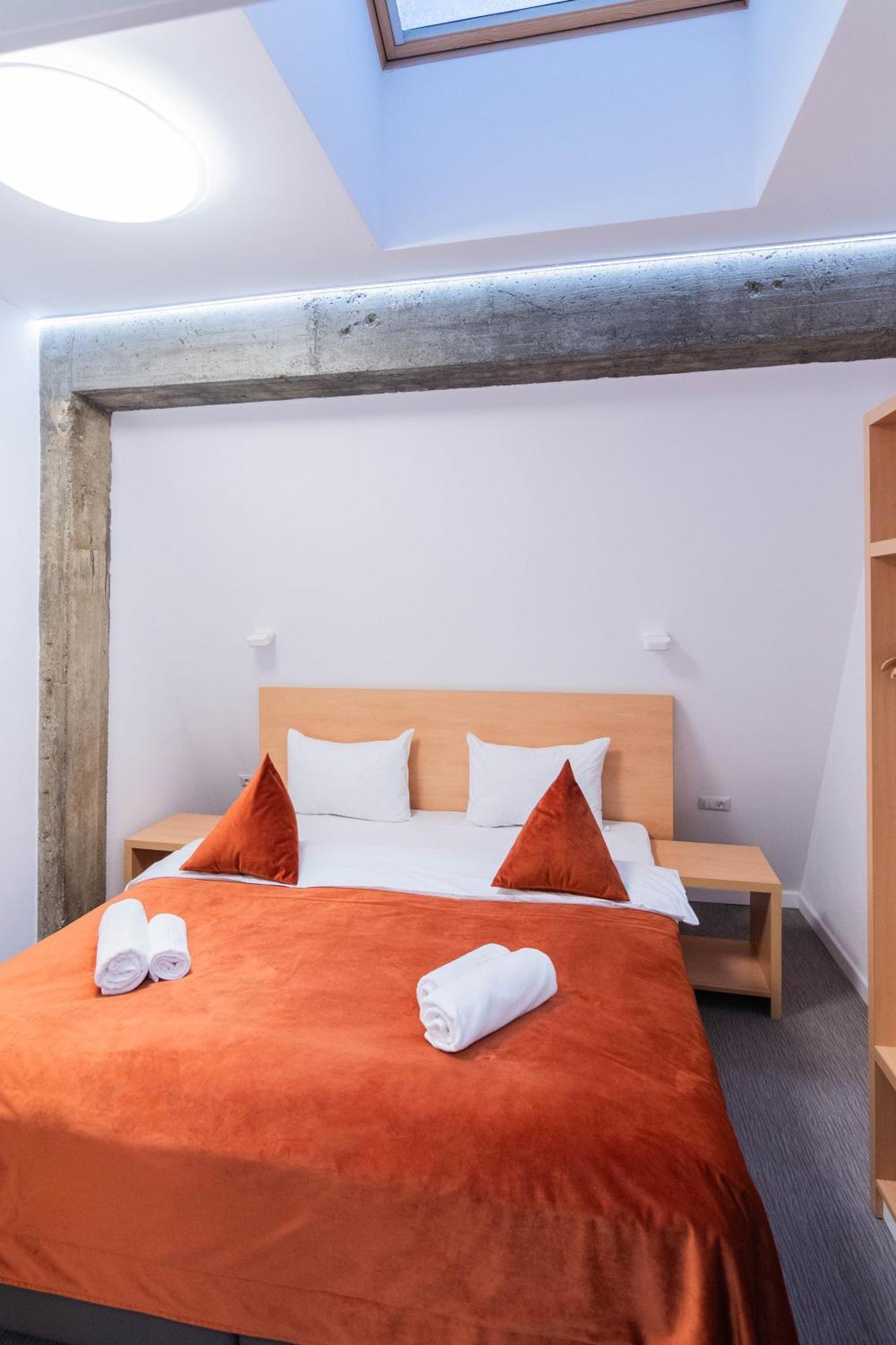 Hotel Urban Бая-Маре Экстерьер фото