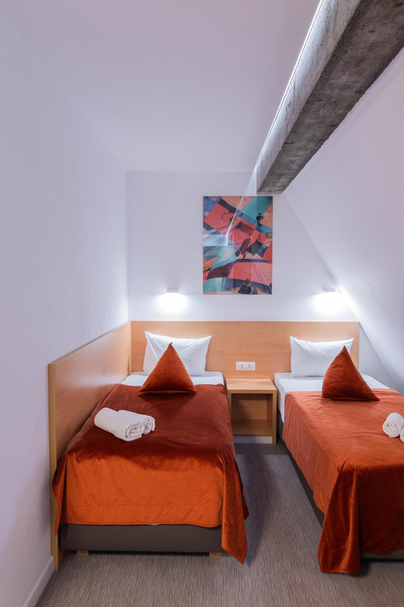 Hotel Urban Бая-Маре Экстерьер фото